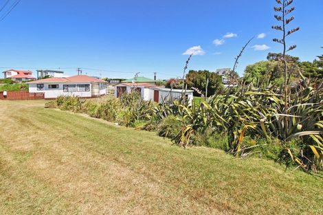 Photo of property in 12 Roore Street, Foxton Beach, Foxton, 4815