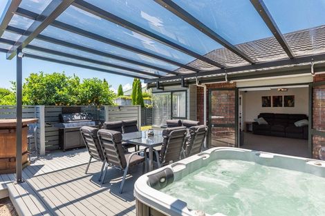 Photo of property in 125 Realm Drive, Paraparaumu, 5032
