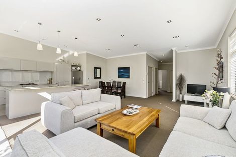 Photo of property in 9 Eaves Bush Parade, Orewa, 0931