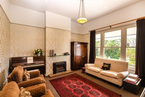 Photo of property in 42 Holly Road, St Albans, Christchurch, 8014