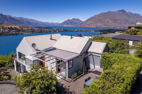 Photo of property in 5 Sunrise Lane, Queenstown, 9300