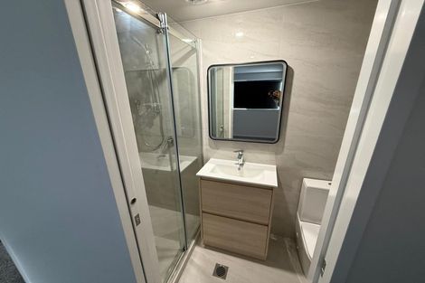 Photo of property in 57 Chatsworth Crescent, Pakuranga Heights, Auckland, 2010
