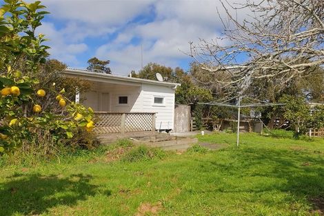 Photo of property in 130 Te Pua School Road, Helensville, 0875