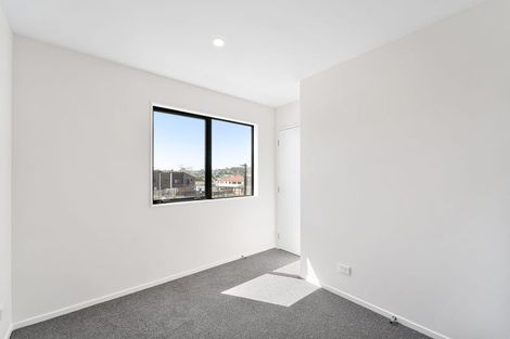 Photo of property in 41 Jabuka Street, Glen Eden, Auckland, 0602