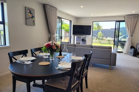 Photo of property in 11 Mcleod Avenue, Wanaka, 9305