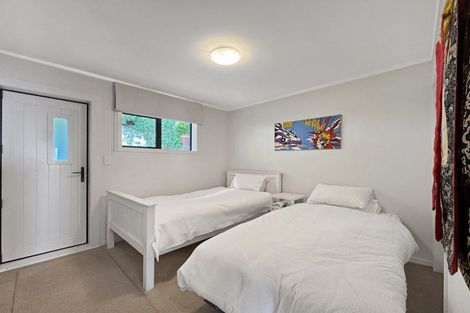 Photo of property in 123 Marine Parade, Seatoun, Wellington, 6022
