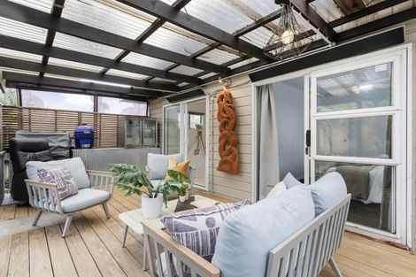 Photo of property in 26 Brunner Road, Glen Eden, Auckland, 0602
