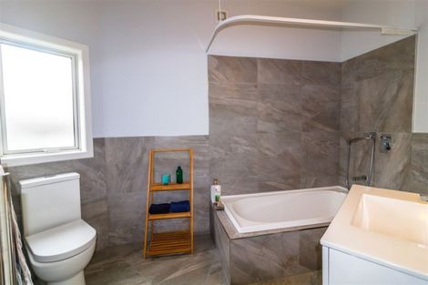 Photo of property in 39u5 Norton Road, Frankton, Hamilton, 3204