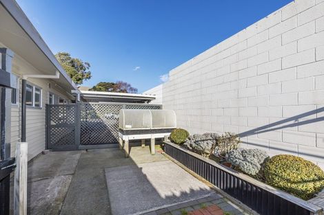 Photo of property in 5a Oak Avenue, Paremata, Porirua, 5024