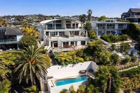 Photo of property in 32a Langton Road, Stanmore Bay, Whangaparaoa, 0932