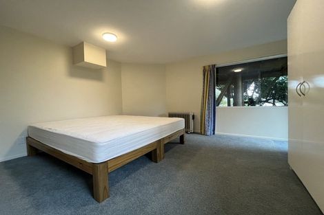 Photo of property in 72 Seaview Road, Paremata, Porirua, 5024