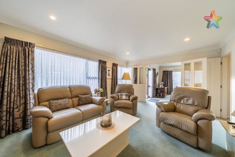 Photo of property in 2/25 Mills Street, Boulcott, Lower Hutt, 5010