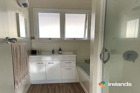 Photo of property in 4 Kyeburn Place, Avonhead, Christchurch, 8042