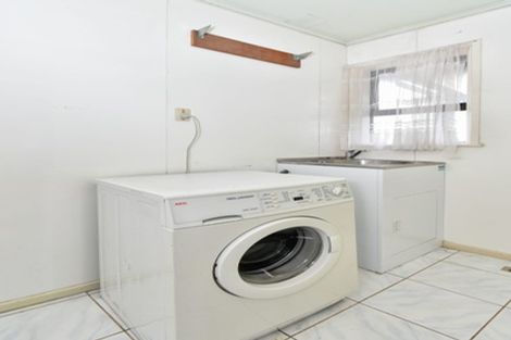 Photo of property in 81 Beeston Crescent, Manurewa, Auckland, 2102