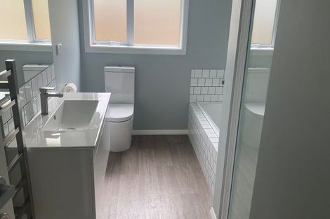 Photo of property in 3a Viscount Place, West End, Palmerston North, 4412