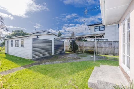 Photo of property in 10 Mahana Road, St Andrews, Hamilton, 3200