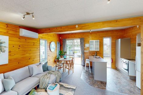 Photo of property in 11 Ramona Avenue, Waitarere Beach, Levin, 5510