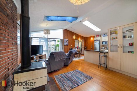 Photo of property in 61 Christmas Road, Manurewa, Auckland, 2102