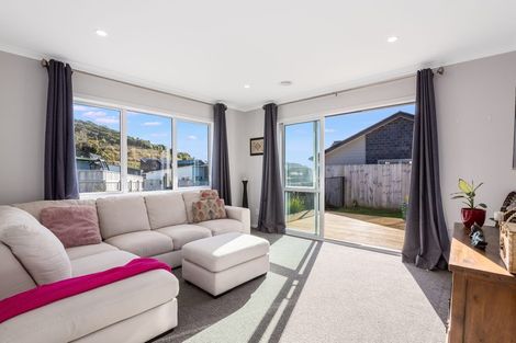 Photo of property in 26 Banks Boulevard, Whitby, Porirua, 5024