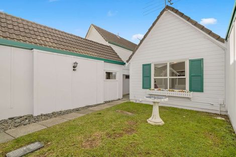 Photo of property in 6/1 Woodbridge Lane, Milford, Auckland, 0620