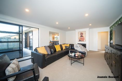 Photo of property in 12 Morocco Terrace, Kelvin Grove, Palmerston North, 4414