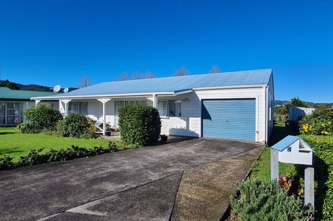 Photo of property in 4 Courthouse Lane, Coromandel, 3506