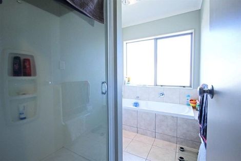 Photo of property in 25 Palm Springs Boulevard, Papamoa Beach, Papamoa, 3118