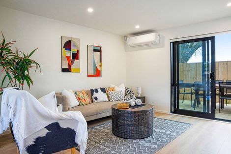 Photo of property in 28 Mckinstry Avenue, Mangere East, Auckland, 2024