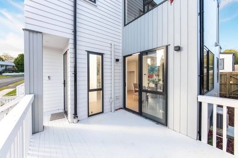 Photo of property in 7a Buisson Glade, West Harbour, 0618