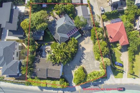 Photo of property in 27 Wairau Road, Forrest Hill, Auckland, 0627