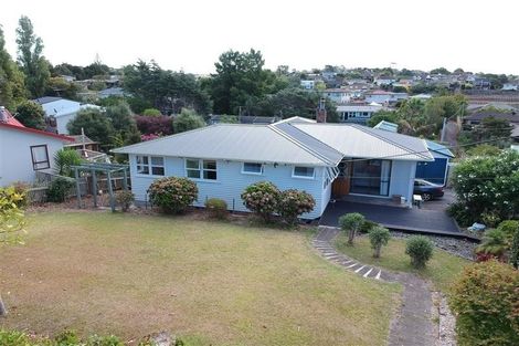 Photo of property in 82 Colwill Road, Massey, Auckland, 0614