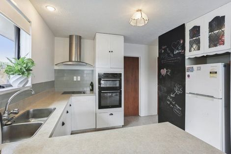 Photo of property in 13 Parkhouse Drive, Rangiora, 7400