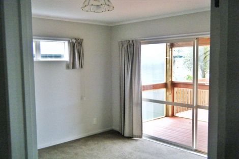 Photo of property in 31 Solar Road, Glen Eden, Auckland, 0602