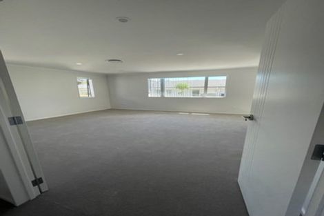 Photo of property in 30 Sorrel Crescent, Bucklands Beach, Auckland, 2012