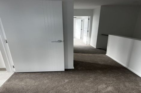 Photo of property in 7/233 Great North Road, Henderson, Auckland, 0612