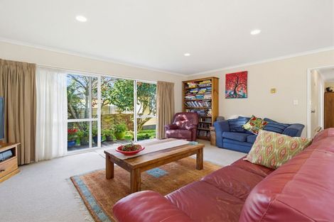 Photo of property in 14 Escort Grove, Awapuni, Palmerston North, 4412