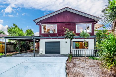 Photo of property in 7 Pokapu Street, Titirangi, Auckland, 0600