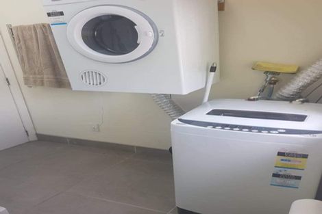 Photo of property in 11a Kopiko Way, Brooklyn, Wellington, 6021