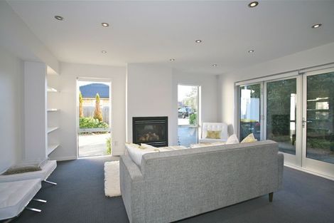 Photo of property in 16 Riverbank Road, Northwood, Christchurch, 8051