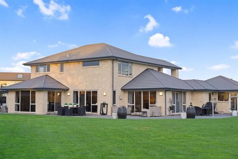 Photo of property in 12 Queenswood Gardens, Mairehau, Christchurch, 8052