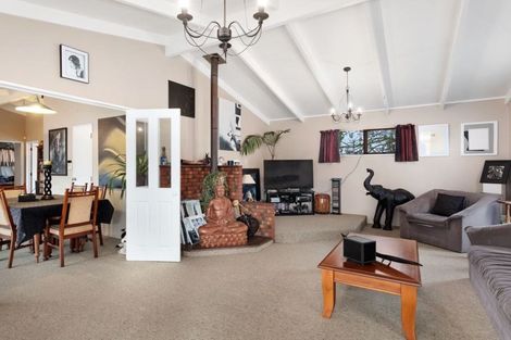 Photo of property in 1 Edgewater Grove, Whakatane, 3120