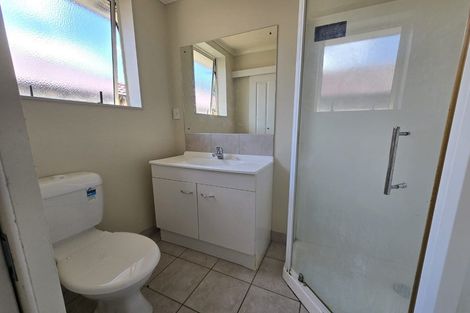 Photo of property in 182 Keri Vista Rise, Papakura, 2110