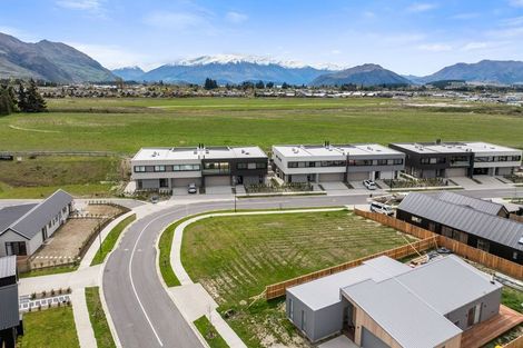 Photo of property in 12 Rubus Street, Wanaka, 9382