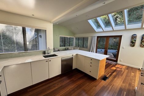 Photo of property in 9a Wadestown Road, Wadestown, Wellington, 6012