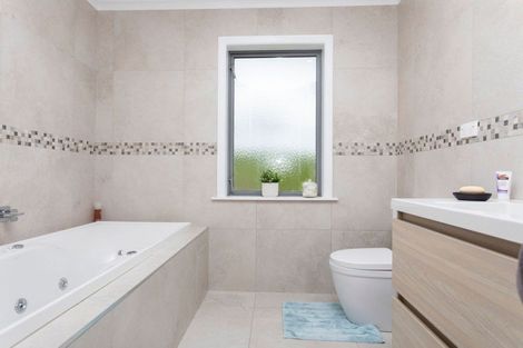 Photo of property in 47 Knight Road, Dannevirke, 4976