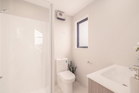 Photo of property in 1/114 Mackworth Street, Woolston, Christchurch, 8062