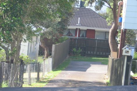 Photo of property in 2/3 Camrose Place, Glenfield, Auckland, 0629