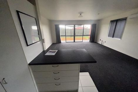 Photo of property in 9 Reserve Close, Woolston, Christchurch, 8062