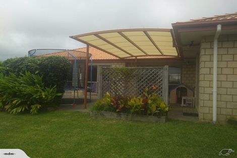 Photo of property in 77 Riverside Drive, Waiuku, 2123
