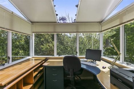 Photo of property in 18 Putnam Street, Northland, Wellington, 6012